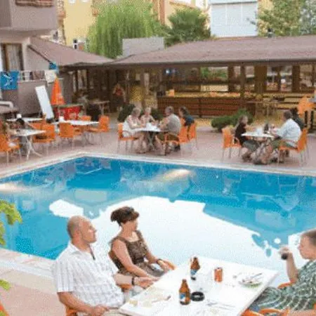 Selenium Szálloda Side